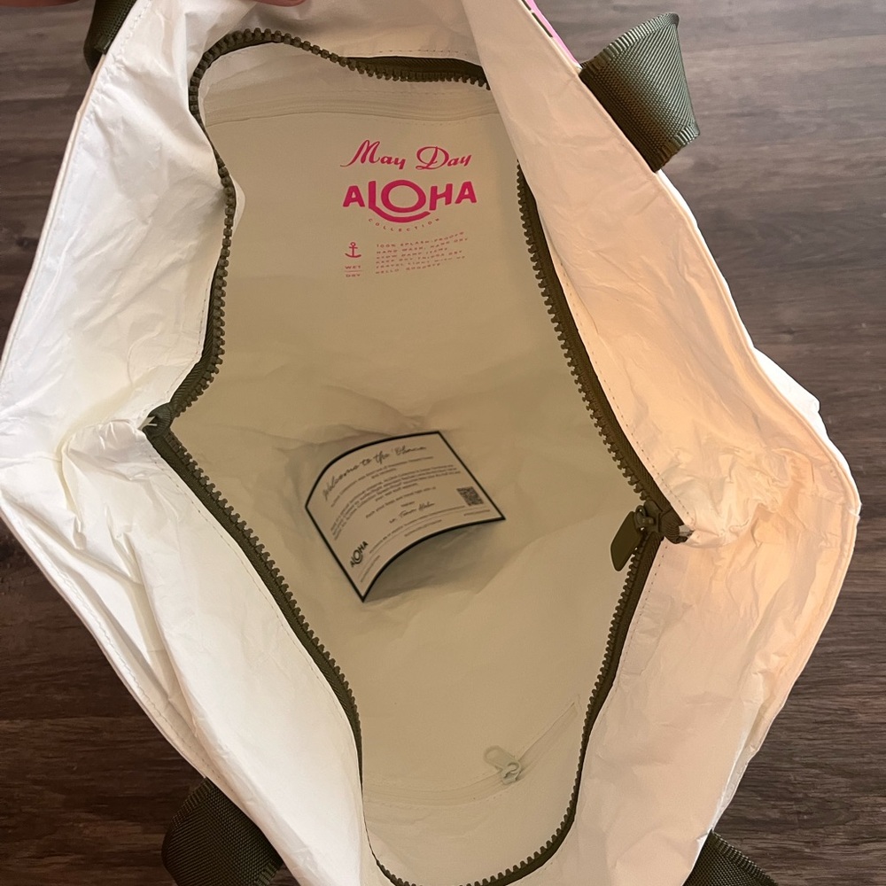 Aloha tote bag NWT⭐️ - Picture 3 of 4